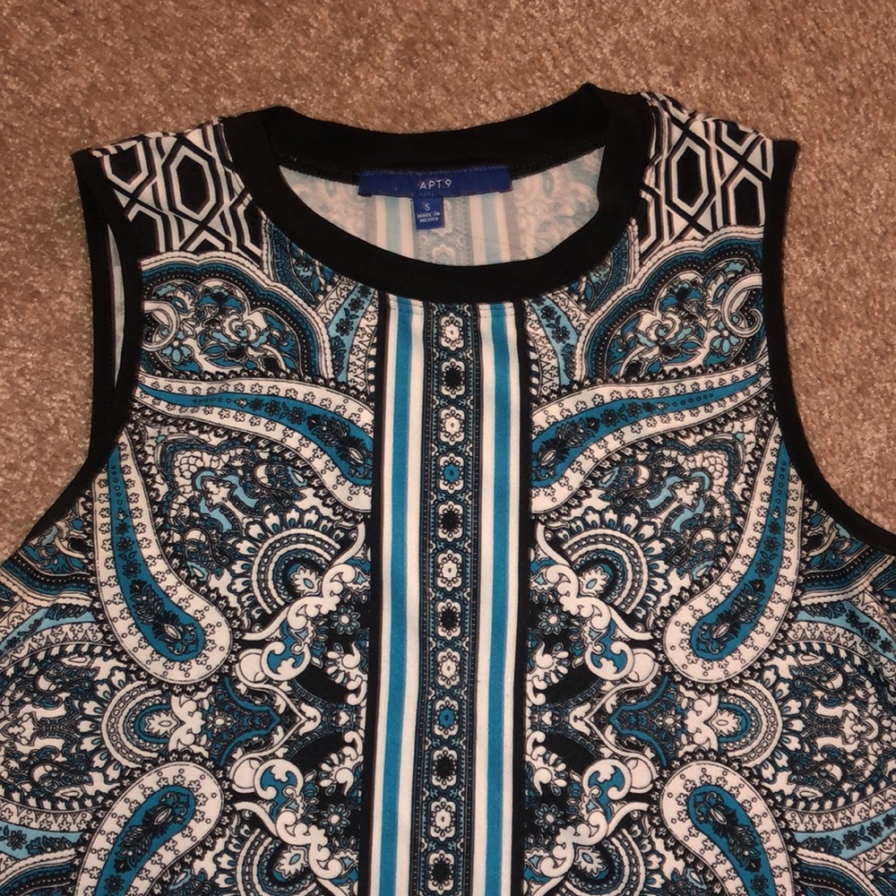Two Apt 9 small tops - Picture 2 of 5